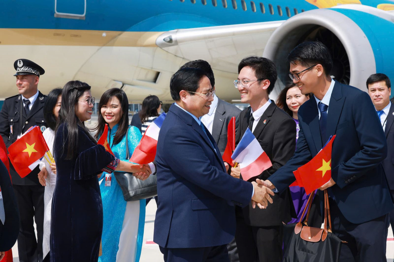 Thủ tướng Phạm Minh Chính tới Nice, bắt đầu chuyến công tác tại Cộng hoà Pháp -1