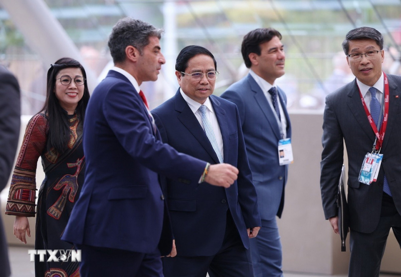 Lễ đón Thủ tướng và Phu nhân tham dự Hội nghị Đại dương của Liên hợp quốc -1