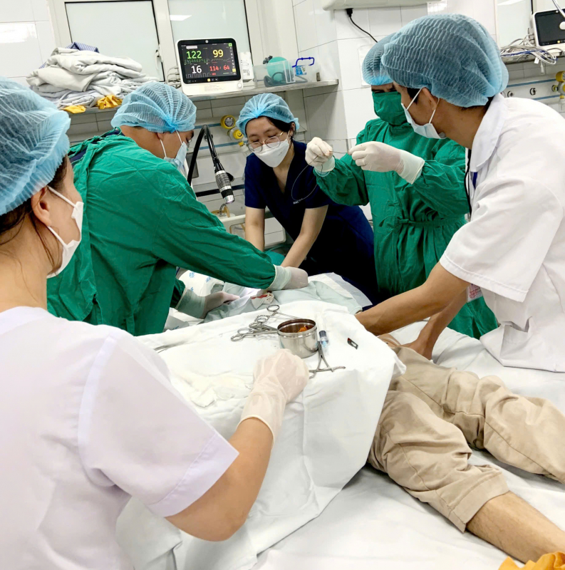 Bệnh viện 19-8 cứu sống nam thanh niên hôn mê sâu do ngộ độc ma túy -0