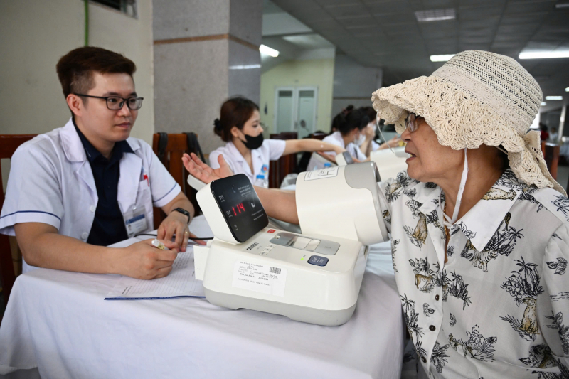 Tăng thuế tiêu thụ đặc biệt với đồ uống có đường, giảm tử vong sớm -0