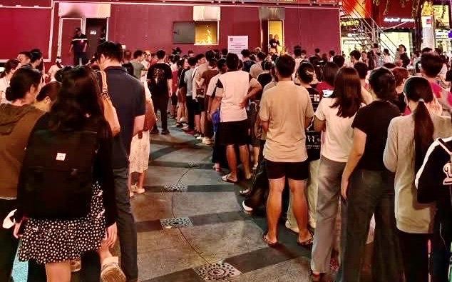 Người dân TP Hồ Chí Minh hào hứng “nạp” kiến thức, kỹ năng PCCC và CNCH -1