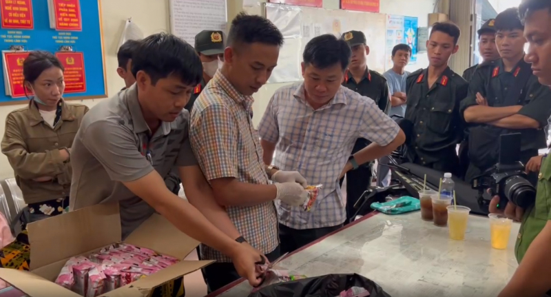 Bình Phước: Bắt 2 đối tượng thu giữ 21kg ma túy -0