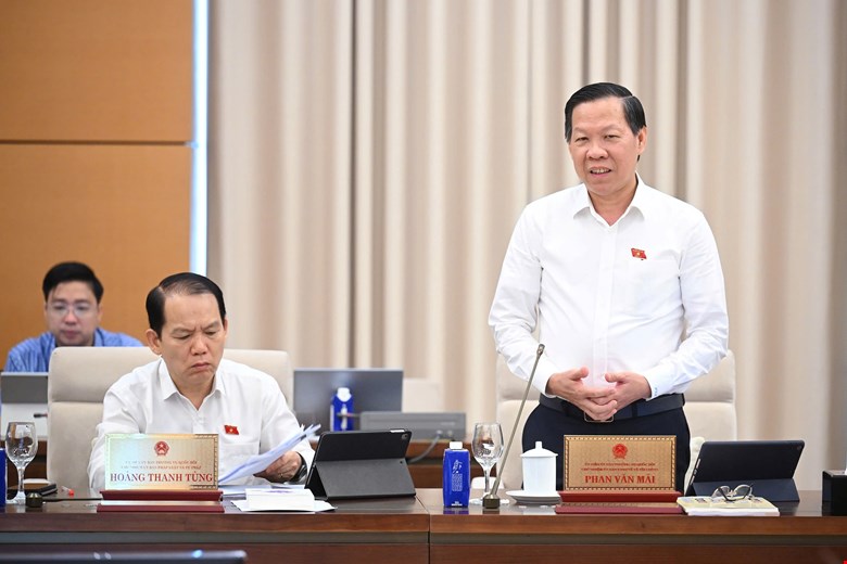 Việc cấm ép học thêm nhằm buộc giáo viên hoàn thành hết trách nhiệm công vụ của mình -0