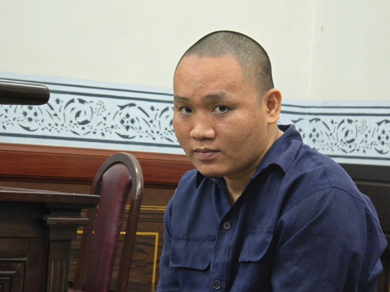Đối tượng cai nghiện vừa hồi gia, đâm cảnh sát khu vực trọng thương, lãnh 14 năm tù -0