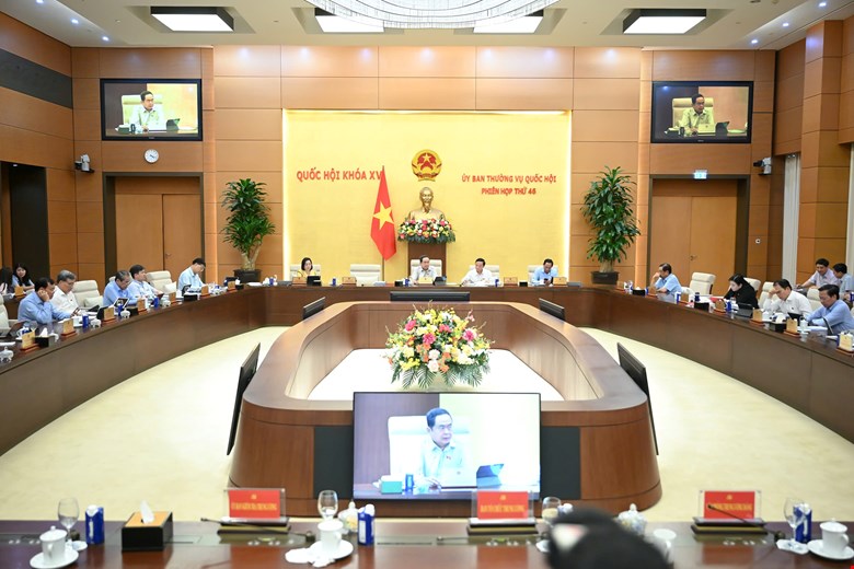 Đợt 2 Kỳ họp thứ 9 xem xét nhiều nội dung hệ trọng, định hướng cho sự phát triển đất nước -0