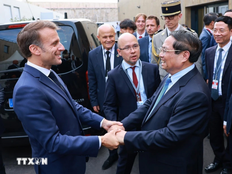 Thủ tướng Phạm Minh Chính hội kiến Tổng thống Pháp Emmanuel Macron -0