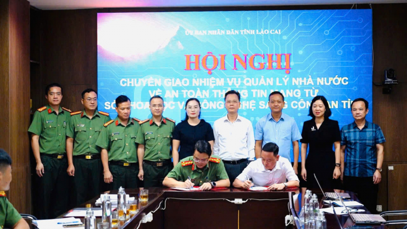 Chuyển giao nhiệm vụ quản lý Nhà nước về an toàn thông tin mạng sang Công an tỉnh Lào Cai -0