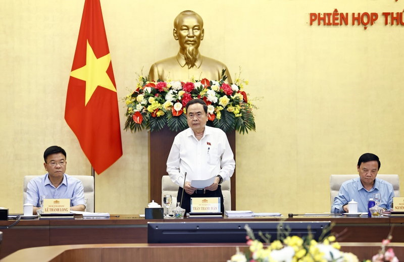 vna_potal_chu_tich_quoc_hoi_chu_tri_cuoc_hop_uy_ban_du_thao_sua_doi_bo_sung_mot_so_dieu_cua_hien_phap_nam_2013_8081488.jpg -0
