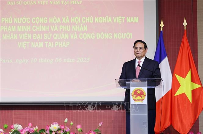 Thủ tướng Phạm Minh Chính gặp gỡ cộng đồng người Việt Nam tại Pháp -0