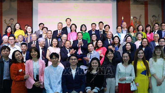 Thủ tướng Phạm Minh Chính gặp gỡ cộng đồng người Việt Nam tại Pháp -0