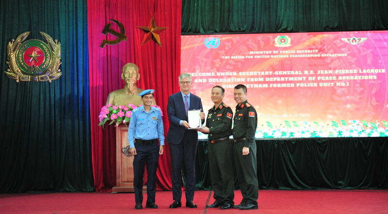 Phó tổng thư ký Liên hợp quốc đến thăm và làm việc với Văn phòng thường trực Bộ Công an về gìn giữ hòa bình Liên hợp quốc -1