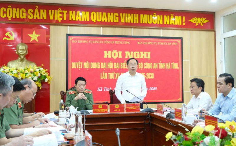 Công tác xây dựng Đảng trong lực lượng Công an cần gắn chặt với nhiệm vụ chính trị của địa phương -0