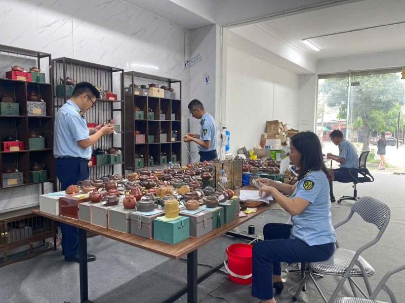 Ngăn chặn kịp thời hơn 5.000 tuýp thuốc tân dược lậu -0