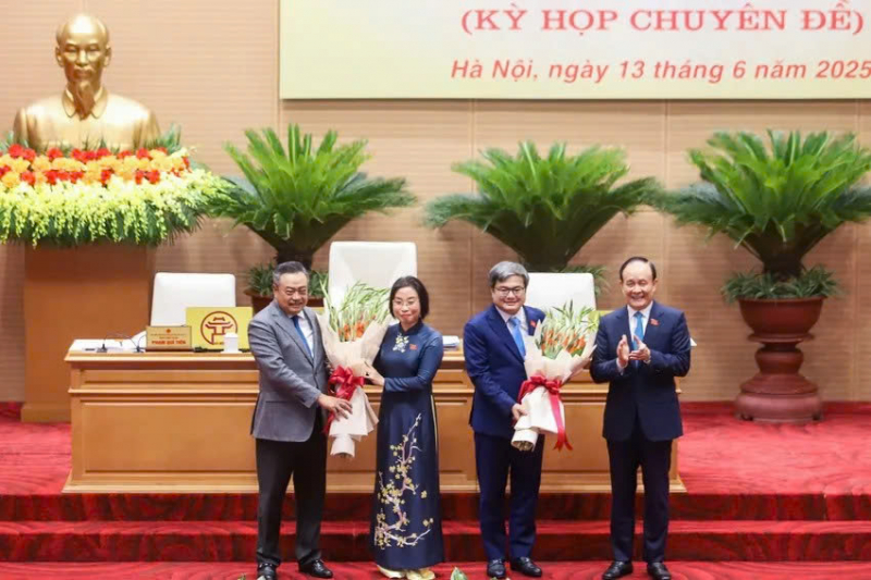 Ông Trương Việt Dũng được bầu giữ chức Phó Chủ tịch UBND TP Hà Nội -0