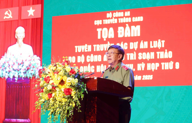 luật -0