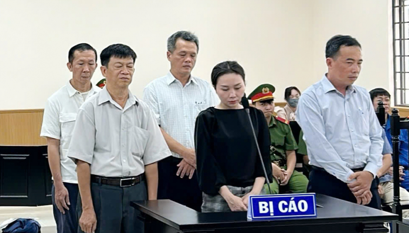 Cán bộ, lãnh đạo ngân hàng nhận án tù vì thiếu trách nhiệm gây hậu quả nghiêm trọng -0