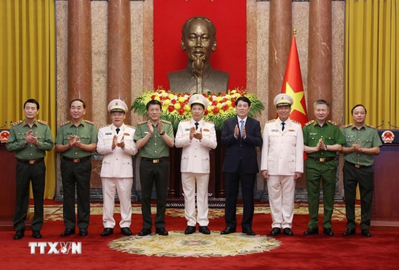 Trao quyết định thăng cấp bậc hàm Thượng tướng cho lãnh đạo Bộ Công an -0