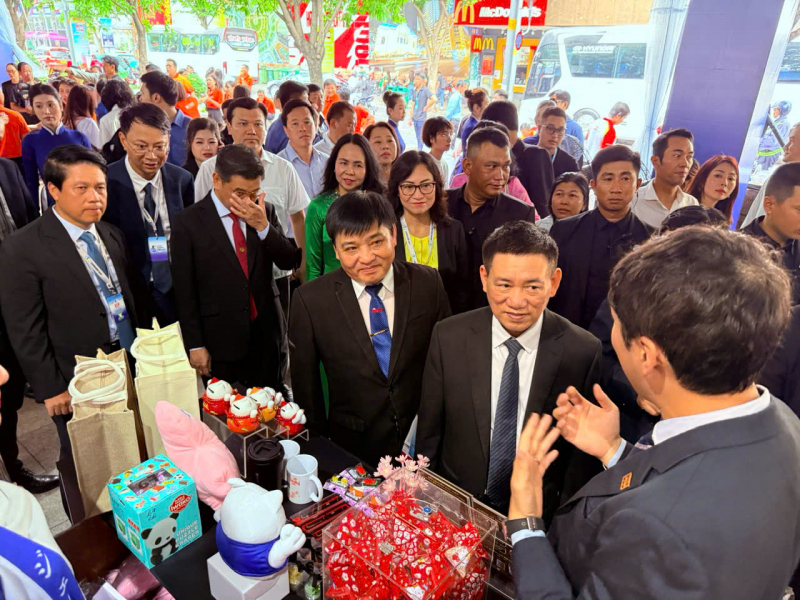 Ngày không tiền mặt 2025: Lan tỏa lối sống số, thúc đẩy tăng trưởng kinh tế số -2