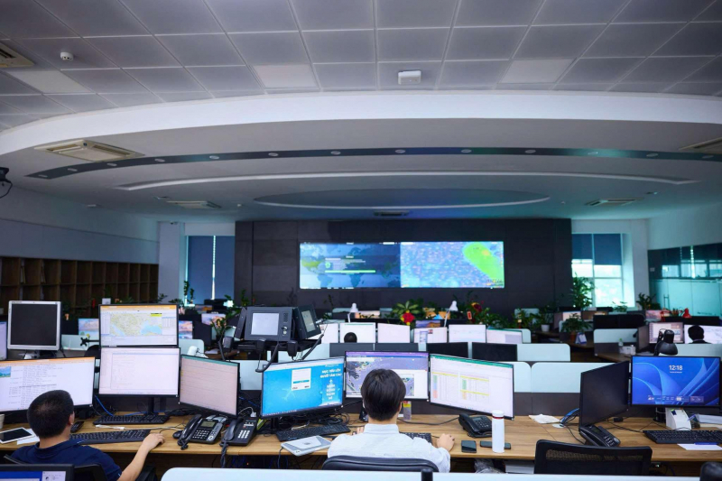 Phía sau các chuyến bay hoãn, huỷ vì thời tiết -0