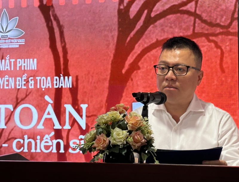 Nhà báo Lê Quốc Minh, Tổng biên tập Báo Nhân dân, Chủ tịch Hội Nhà báo Việt Nam phát biểu tại lễ ra mắt phim.