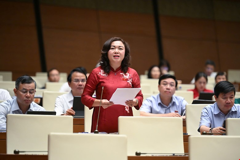 Miễn học phí là