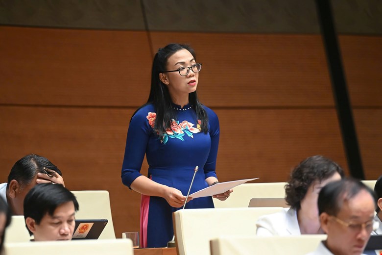 Miễn học phí là