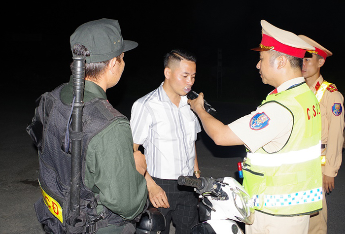 Hà Nam: Công an xã giữ vững nền tảng an ninh, dẫn dắt chuyển đổi số -0