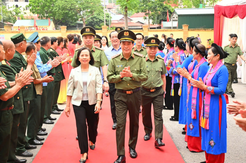 Thứ trưởng Lê Quốc Hùng dự Ngày hội toàn dân bảo vệ an ninh Tổ quốc tại Lạng Sơn -0