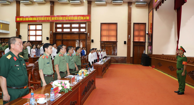 Công an Hậu Giang mở cao điểm tấn công, trấn áp tội phạm -0