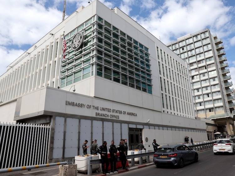 Sứ quán Mỹ ở Tel Aviv bị hư hại vì hỏa lực Iran -0