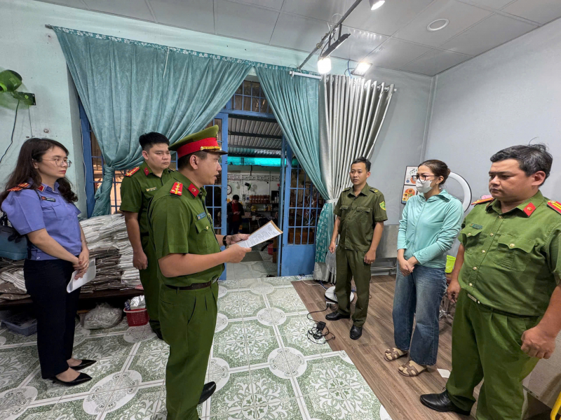 Khởi tố tội Trốn thuế 2 phụ nữ bán hàng qua mạng doanh thu gần 100 tỷ đồng -0