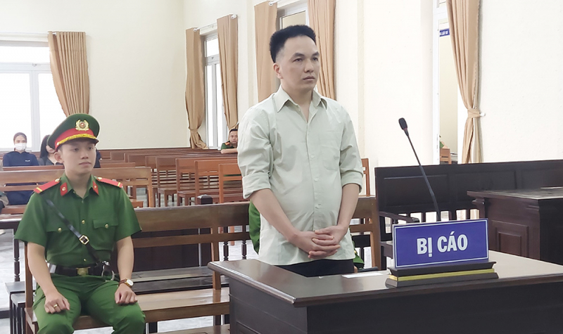bị cáo nguyễn trường khoa nghe tòa tuyên án.jpg -0
