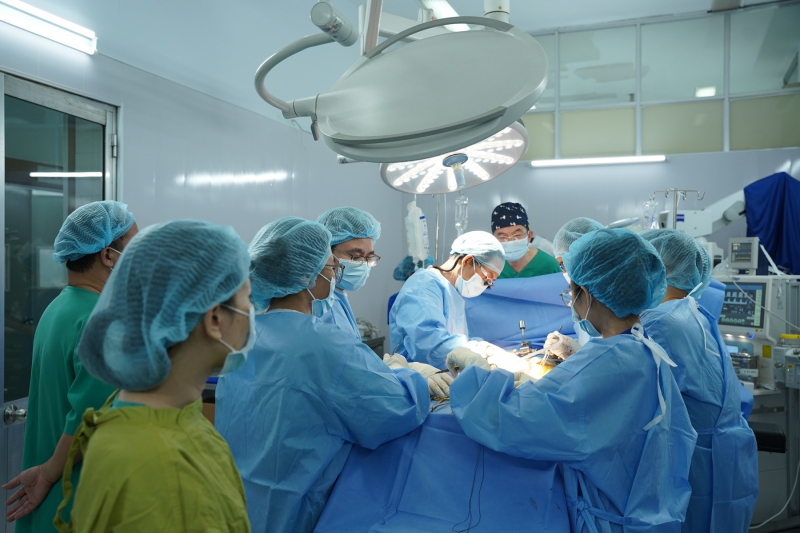 Người đàn ông chết não và 7 ca ghép tạng xuyên Việt ca hồi sinh 7 cuộc đời -1