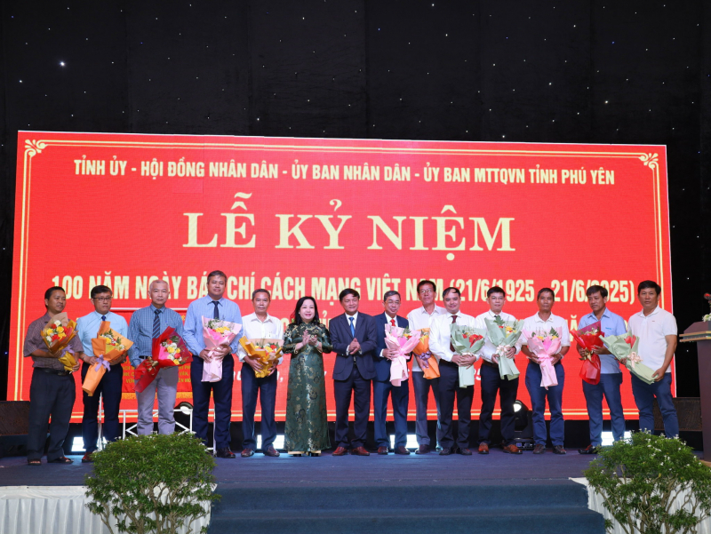            Trao Giải báo chí tỉnh Phú Yên lần thứ XVIII -  Năm 2024  -0