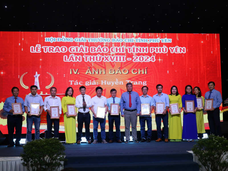            Trao Giải báo chí tỉnh Phú Yên lần thứ XVIII -  Năm 2024  -0