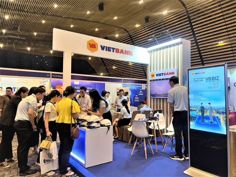 Vietbank nổi bật tại Ngày hội Việc làm và Đào tạo VCTF Vietnam 2025 -0