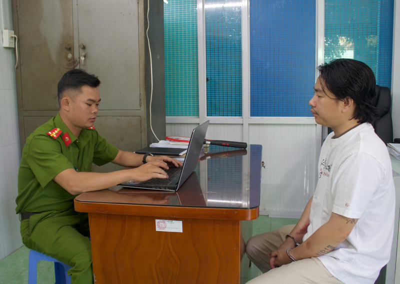 Thông tin chính thức vụ tài xế điều khiển chiếc xe Jeep tông chết hai người -0