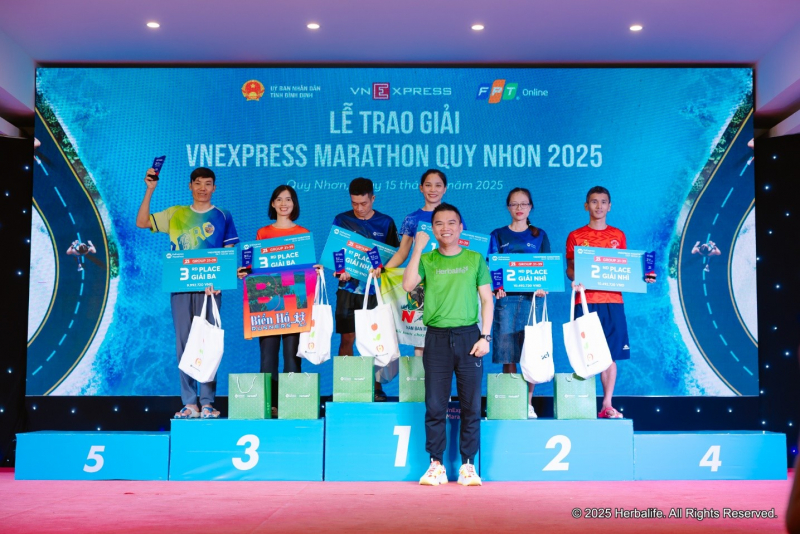 Herbalife Việt Nam lan tỏa lối sống năng động tại Vnexpress marathon Quy Nhơn 2025 -0