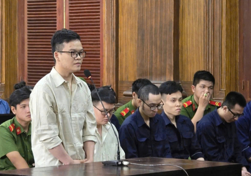 Nhóm đối tượng ép khách hàng trả nợ bằng hình ảnh đồi trụy… lãnh án -0