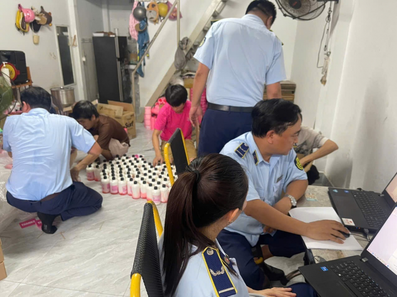 TP Hồ Chí Minh kiên quyết xử lý hàng hóa không hóa đơn, chứng từ hợp lệ -0
