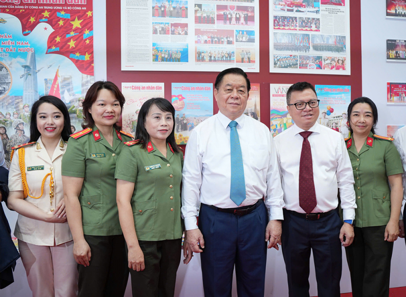 Báo chí tiếp tục đổi mới để giữ vững sứ mệnh phục vụ nhân dân và đồng hành cùng đất nước -0