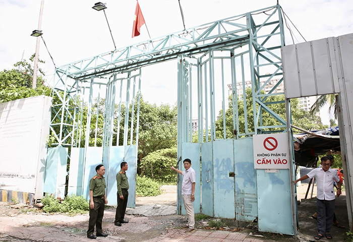 Trang 27: Nghề báo với đấu tranh phòng, chống tham nhũng, lãng phí -0