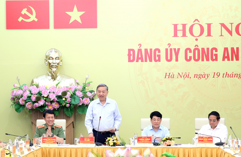 Bảo đảm vững chắc môi trường hòa bình, ổn định để thực hiện thắng lợi các mục tiêu chiến lược của Đảng