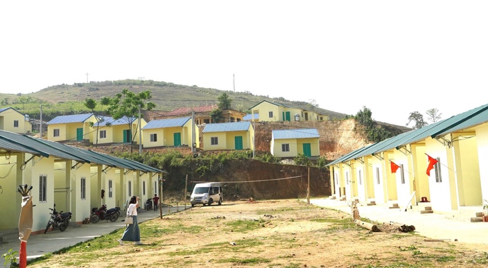 Những ngôi nhà bình yên sau bão -2