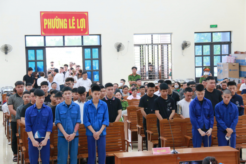 37 “quái xế” từ 16 đến 18 tuổi ở Hải Phòng hầu tòa -0