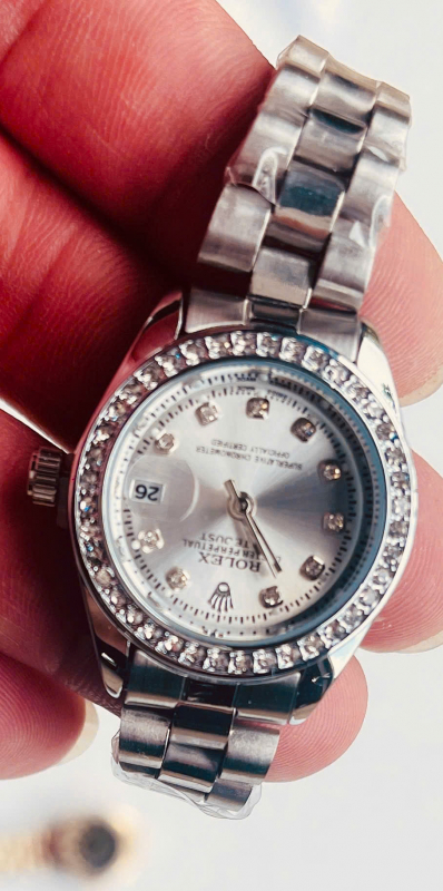 Thu giữ 450 chiếc đồng hồ đeo tay giả nhãn hiệu Rolex -0