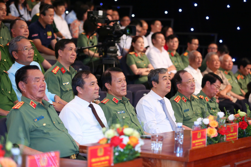 bộ trưởng 1.jpg -0