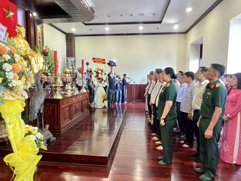 Trưng bày chuyên đề “Chủ tịch Hồ Chí Minh, người sáng lập Báo chí Cách mạng Việt Nam” -0