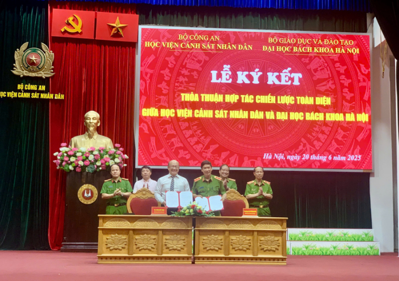 Học viện CSND và Đại học Bách khoa Hà Nội ký kết thỏa thuận hợp tác toàn diện -0