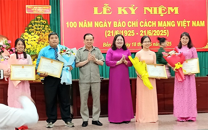 Báo chí dẫn dắt niềm tin, kiến tạo đồng thuận, lan tỏa khát vọng phát triển -0
